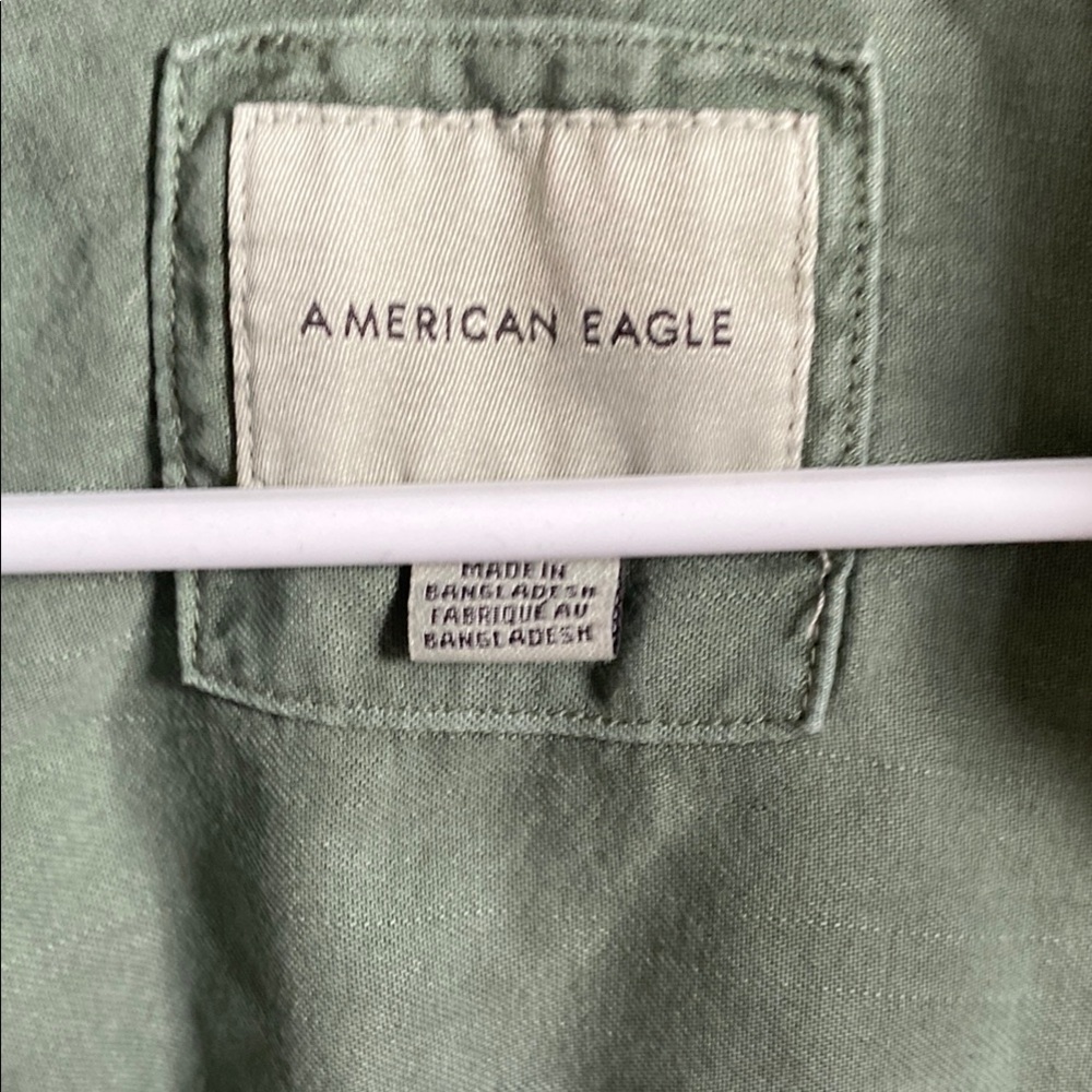 Mint Green Button-Up Shirt - Picture 2 of 3